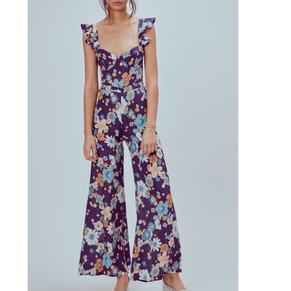 For love and lemons floral magnolia jumpsuit 0 xs
